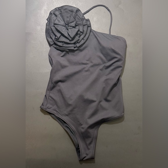 Zara black swimsuit with large flower - Picture 1 of 12